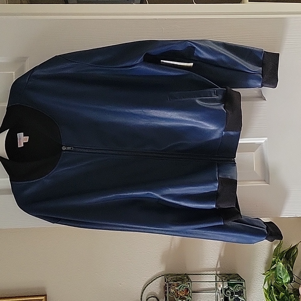 NWT LulaRoe Stevie bomber jacket "pleather" cornflower blue-3xl
